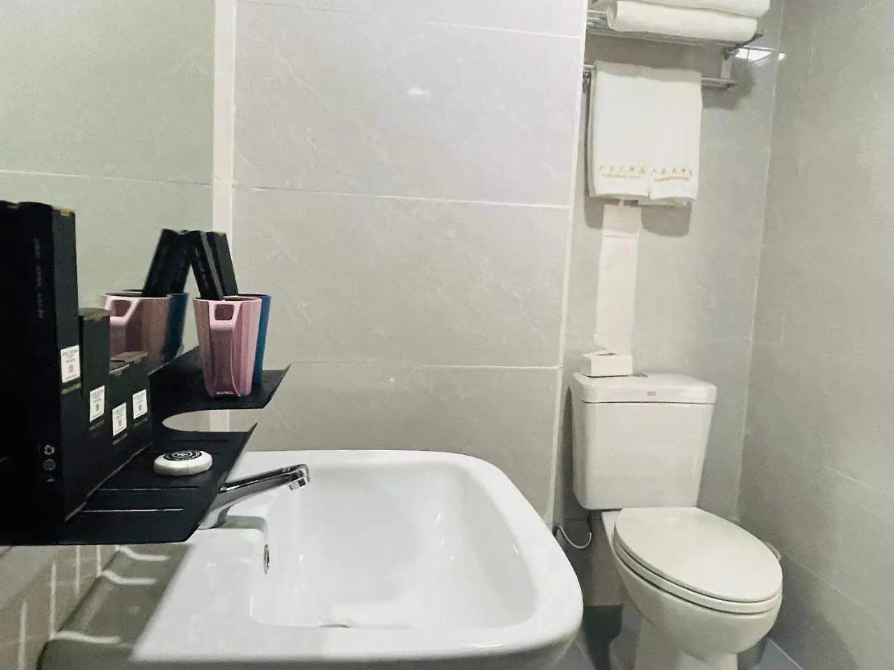 Guangdon Business Hotel-Near Mall Of Asia, Smx & Manila World Trade Center Pasay 3*,  Philippines