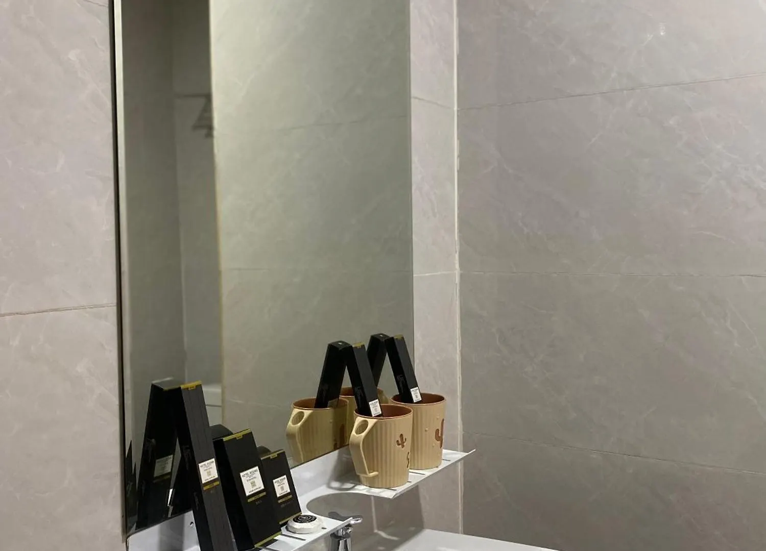 Guangdon Business Hotel-Near Mall Of Asia, Smx & Manila World Trade Center Pasay Hotel
